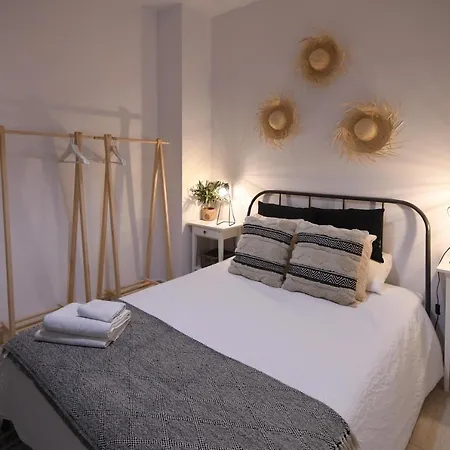 דירה Center Nearby The +3bed +2bath +wifi