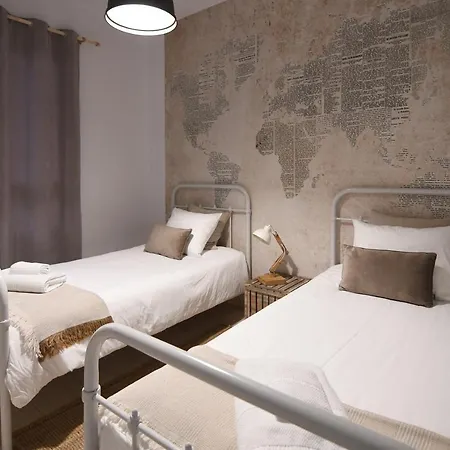 Center Nearby The +3bed +2bath +wifi *