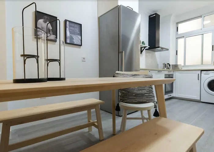 Center Nearby The +3bed +2bath +wifi