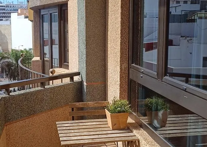 Center Nearby The +3bed +2bath +wifi Апартаменти Лас-Пальмас-де-Гран-Канарія