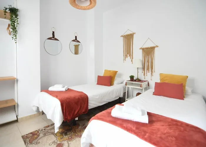 Center Nearby The +3bed +2bath +wifi Апартаменти