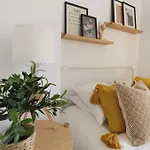 Center Nearby The +3bed +2bath +wifi
