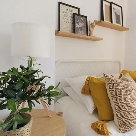 Center Nearby The +3bed +2bath +wifi