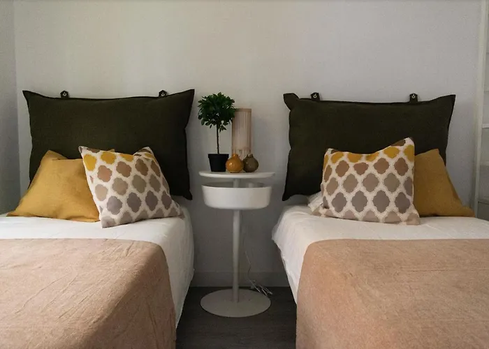 Center Nearby The +3bed +2bath +wifi Lejlighed