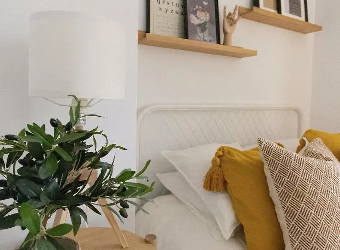 Center Nearby The +3bed +2bath +wifi