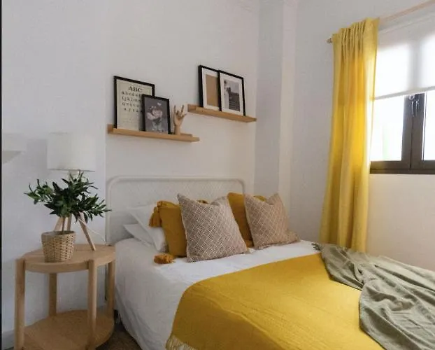 Center Nearby The +3bed +2bath +wifi Lejlighed